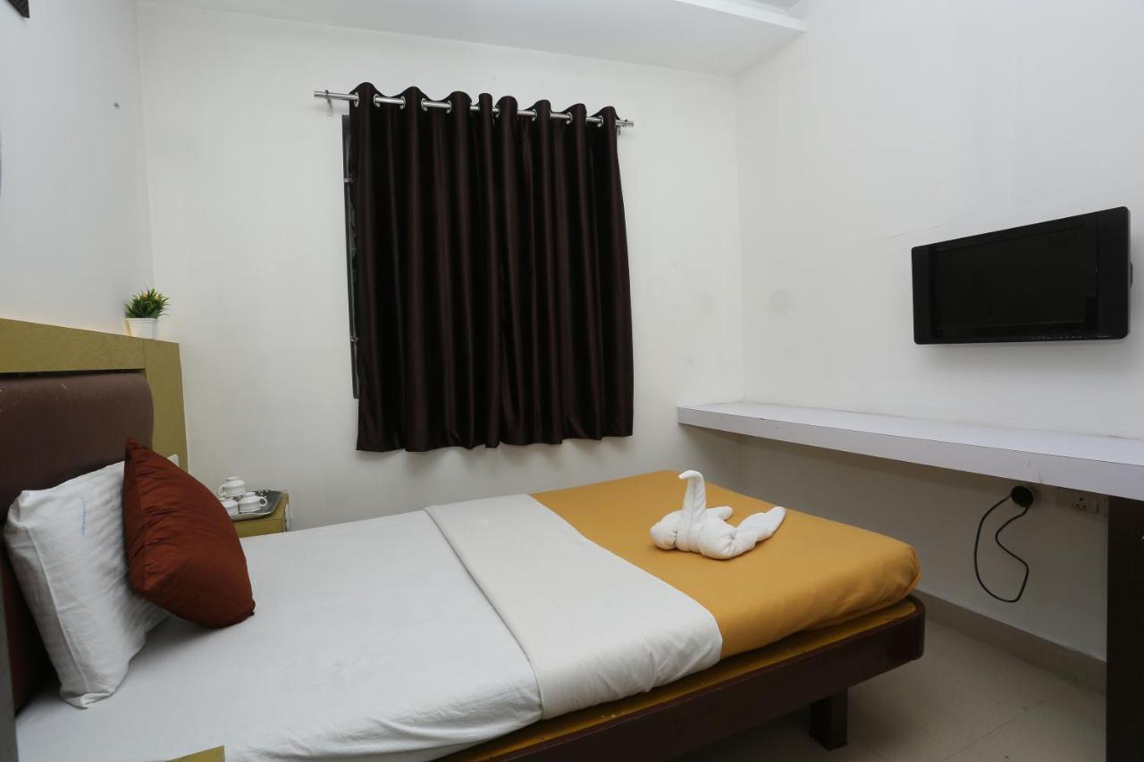 Gm Residency Hotel Chennai Exterior foto
